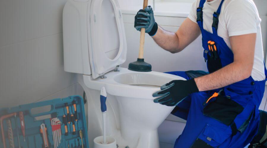 Local annual plumbing maintenance in Castleton, IL